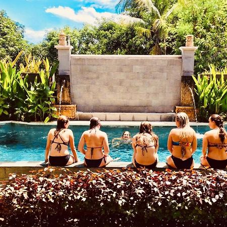 Lembongan Hostel Нуса-Лембонган Экстерьер фото
